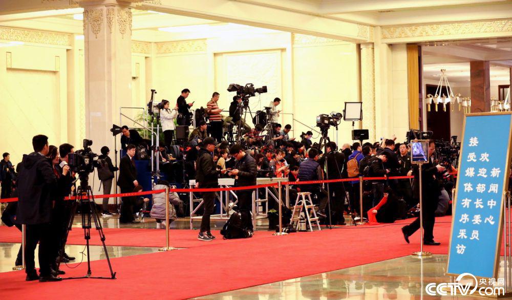 习近平的“网上群众路线”