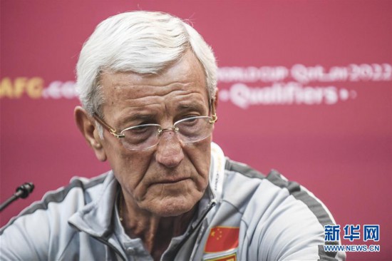 （体育）（1）足球——世预赛：里皮宣布辞去中国男足主教练职务