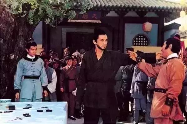 港台五位江湖黑帮大佬，两位已经不在，最后一位无人不知无人不晓