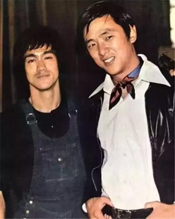 港台五位江湖黑帮大佬，两位已经不在，最后一位无人不知无人不晓