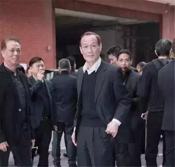 港台五位江湖黑帮大佬，两位已经不在，最后一位无人不知无人不晓