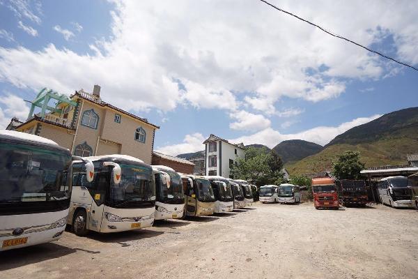 五一小长假，运输村却有百台大巴车停运，云南旅游真的寒冬了