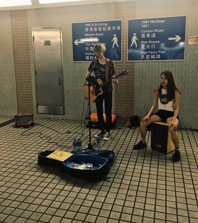 行走于现代冲刷与历史沉淀之间的香港，看我们和香港的差距有多大？