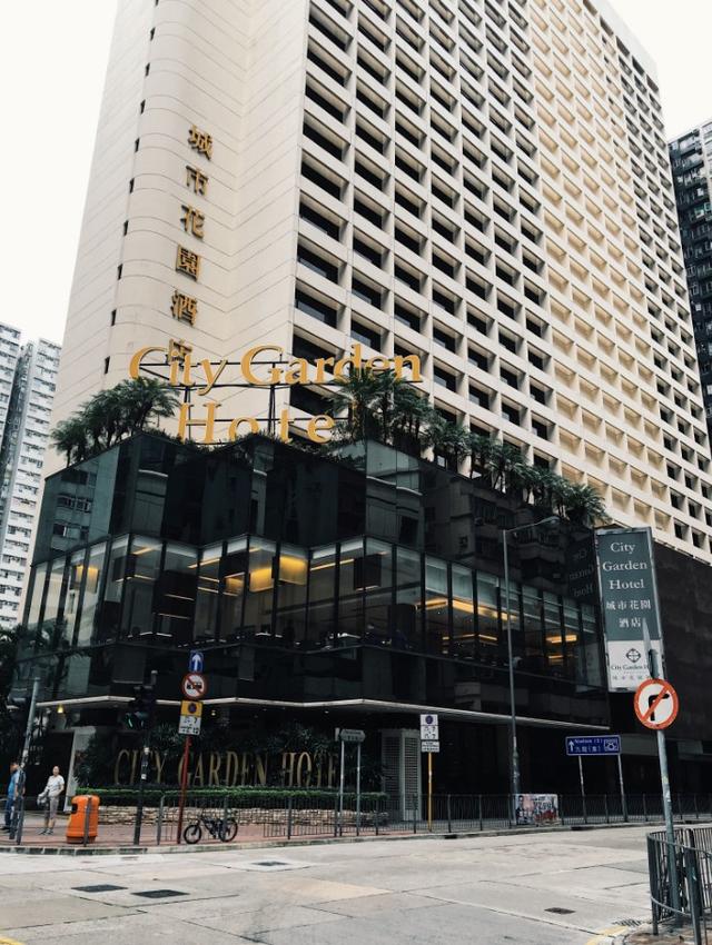 行走于现代冲刷与历史沉淀之间的香港，看我们和香港的差距有多大？