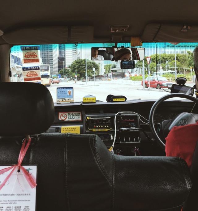 行走于现代冲刷与历史沉淀之间的香港，看我们和香港的差距有多大？