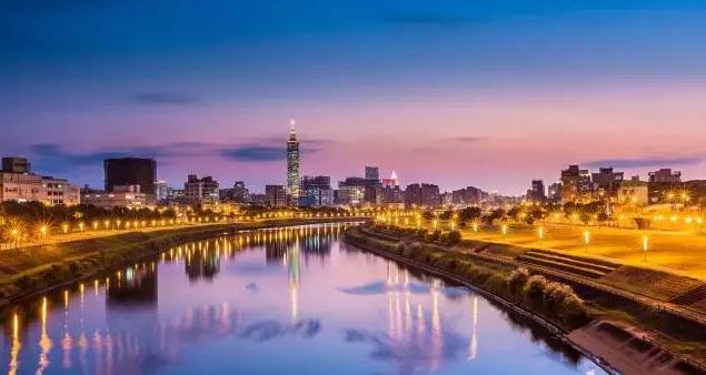 台湾｜环着岛一路走，与你感受太平洋咸湿的海风