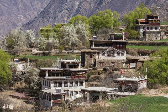 稻城亚丁，是坑还是神坑？